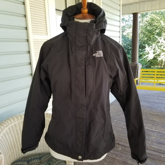 The North Face lined, hooded ski jacket, sz Small (shown on a sz M mannequin)